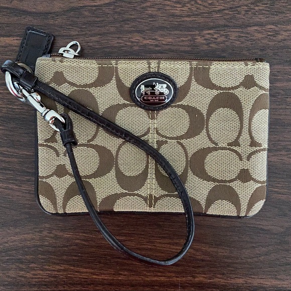 Coach Handbags - Coach Wrist Wallet